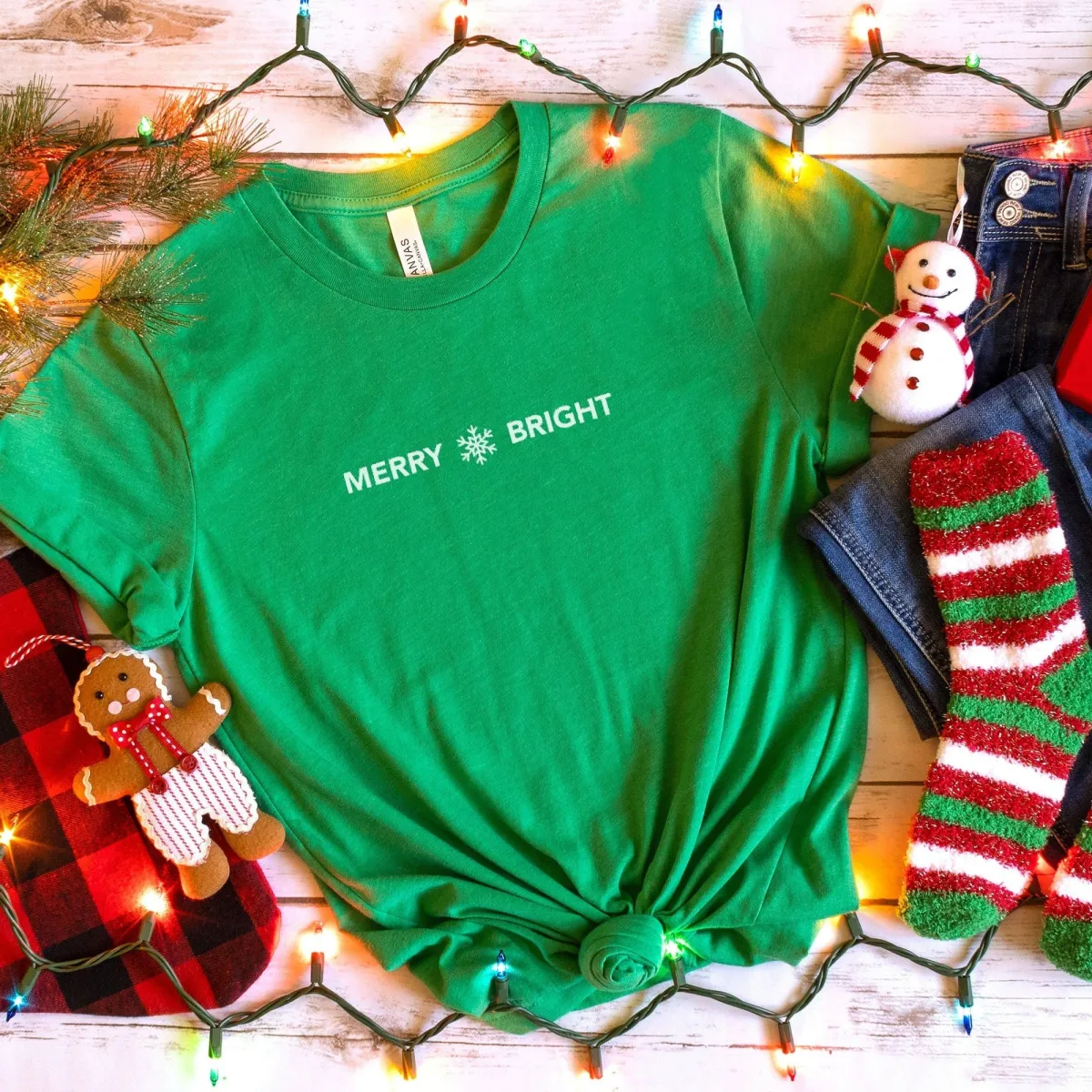 Minimalist Merry And Bright Shirt, Minimal Snowflake, Minimal Christmas Gift For Her, Christmas Fashion T Shirt, Xmas Minimalist Tee