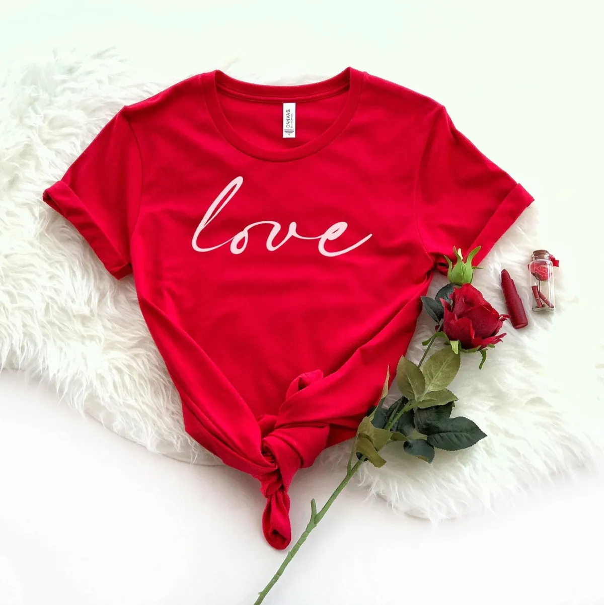 Love Valentine's Day Shirt, Women's Valentine Day Shirt Minimalist, Love  Couple Gift, Valentines Day Gift, Couples Gift, Gift for Her,