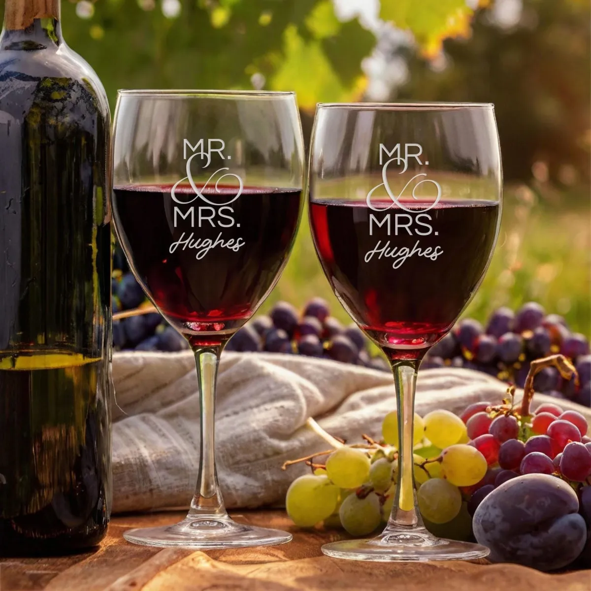 Personalized Engraved Wine Glasses Set of 2, Custom Couple Gift, Engagement, Wedding, Anniversary, Mr and Mrs Wine Glass, Christmas Gift