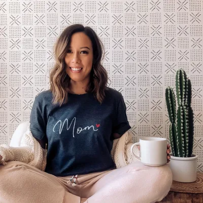 Mom Shirt, Mama Shirt, Mother's Day Gift, Mommy Shirt, Shirt For Mama, Mom Tee, Girl Mama Shirt, Fun Mother Day Gift, Gigi Gift, Mimi Gift