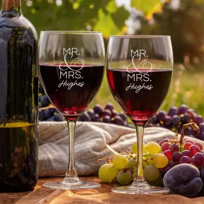 Personalized Engraved Wine Glasses Set of 2, Custom Couple Gift, Engagement, Wedding, Anniversary, Mr and Mrs Wine Glass, Christmas Gift